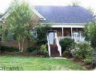 3830 Venice Dr, Clemmons, NC 27012
