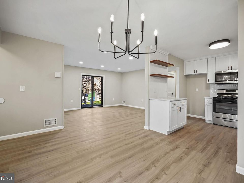 1st image of 802 Begonia Ct