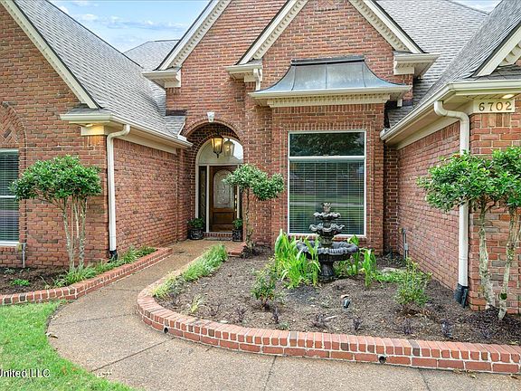 3rd image of 6702 Indigo Lake Dr