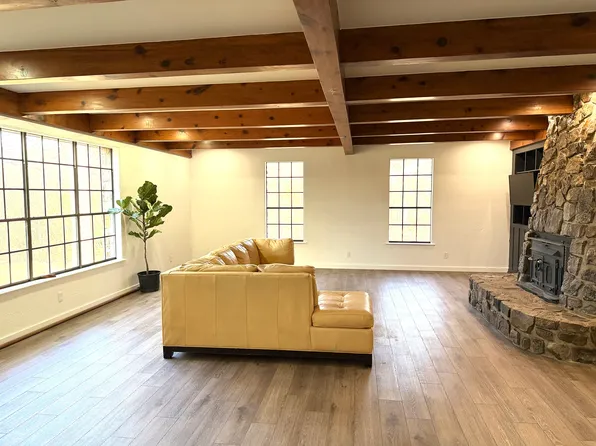 5901 Star Ln, Little Rock, AR 72223