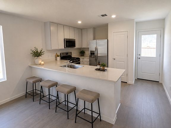 4th image of 18454 W Bighorn Dr