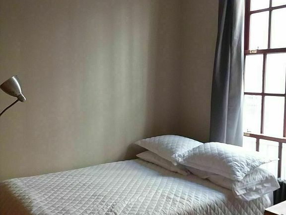 4th image of 517 E 77th St APT 3G