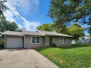 273 Knox Ave, Hollister, MO 65672