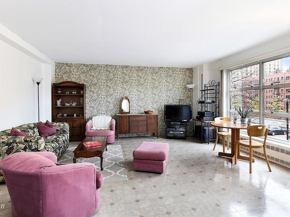 1st image of 80 La Salle St APT 5A