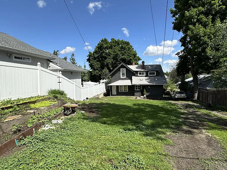 514 E 10th Ave — Photo 2