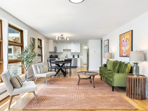 221 Pine Street, South Portland, ME 04106