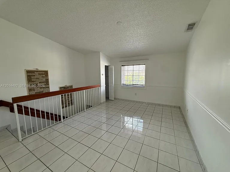 2212 W 74th St #201-28 — Photo 9