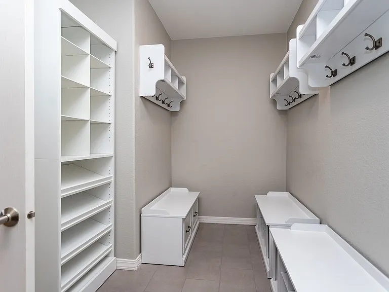 10154 Silver Leaf Way — Photo 45