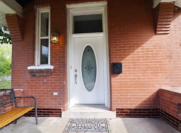 3rd image of 5329 Vernon Ave