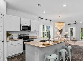 1053 Arborwood Ln SW, Ocean Isle Beach, NC 28469