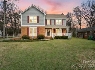 8628 Stoneface Rd, Charlotte, NC 28214