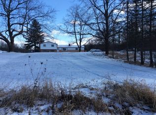 3950 Crandall Rd, Howell, MI 48855