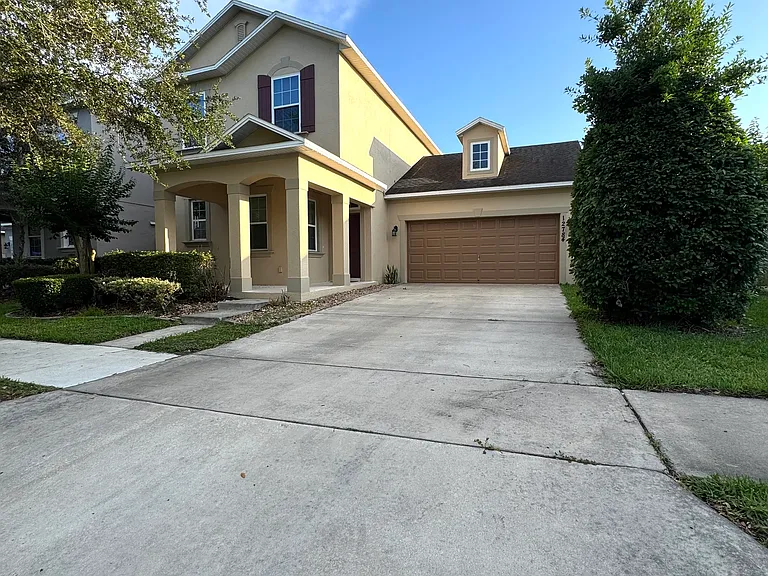 12784 Garridan Ave — Photo 1