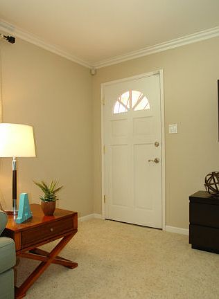 3rd image of 781 Ramona Ave