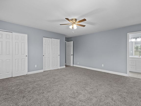 5th image of 524 Rolling Glen Ln