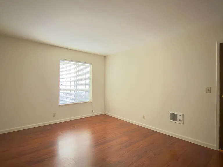 421 Perkins St — Photo 6