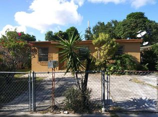 825 Burlington St, Opa Locka, FL 33054