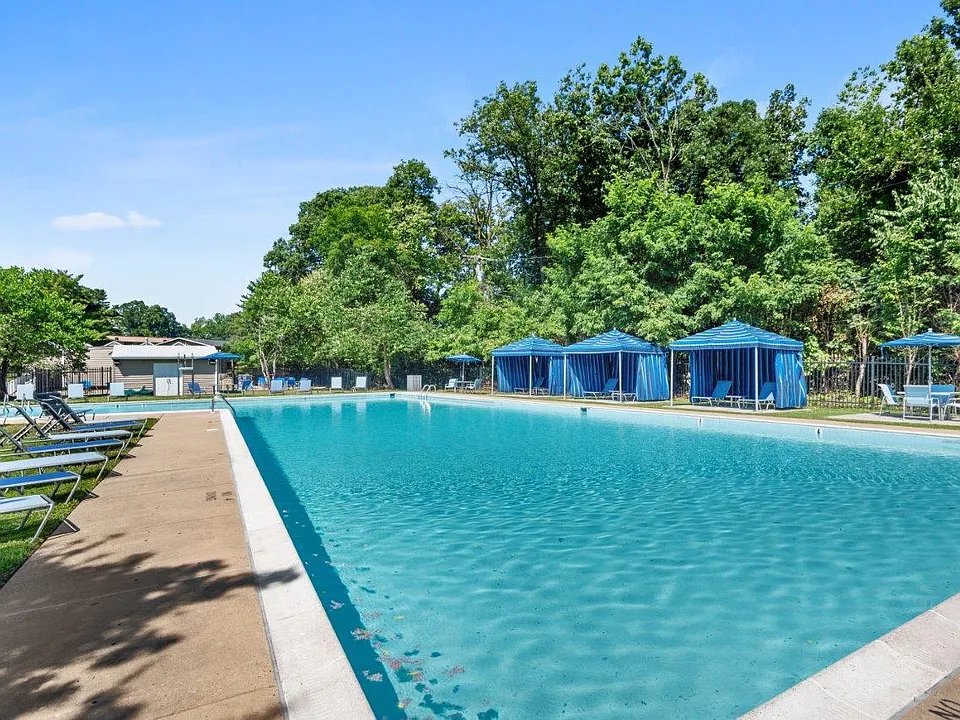 Gwynn Oaks Landing Apartments and Townhomes