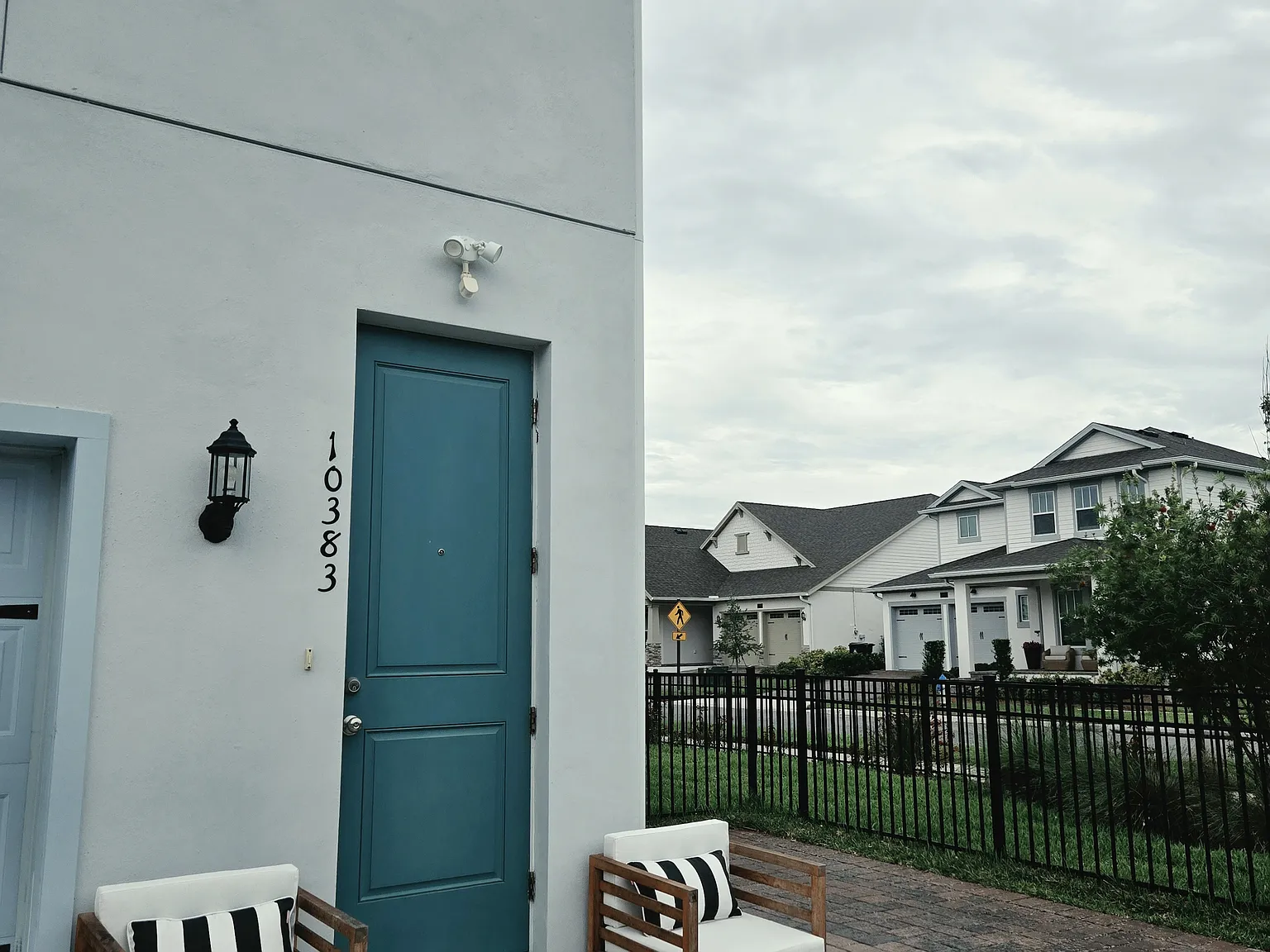 1 bed, 960 sqft, $1,800 — Photo 2