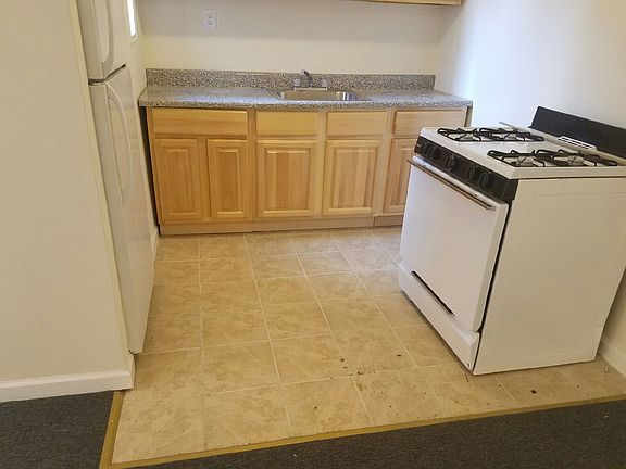 5th image of 410 E 25th St APT 1J