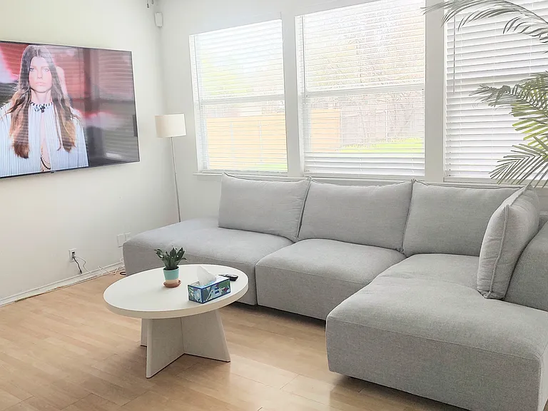 8328 Liberty Walk Dr — Photo 10