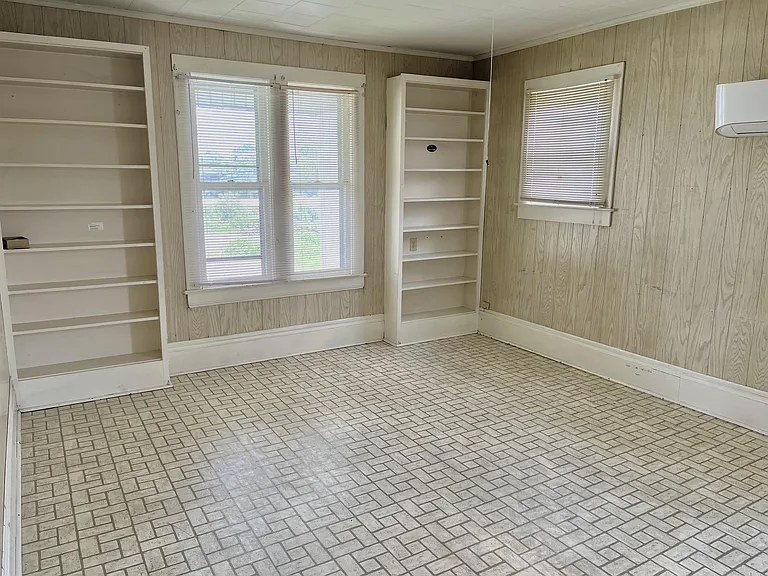 206 Virginia St SW #4 — Photo 3