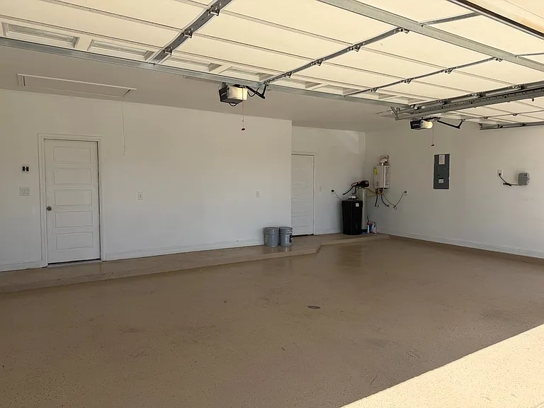 1911 Daybreak Way — Photo 19