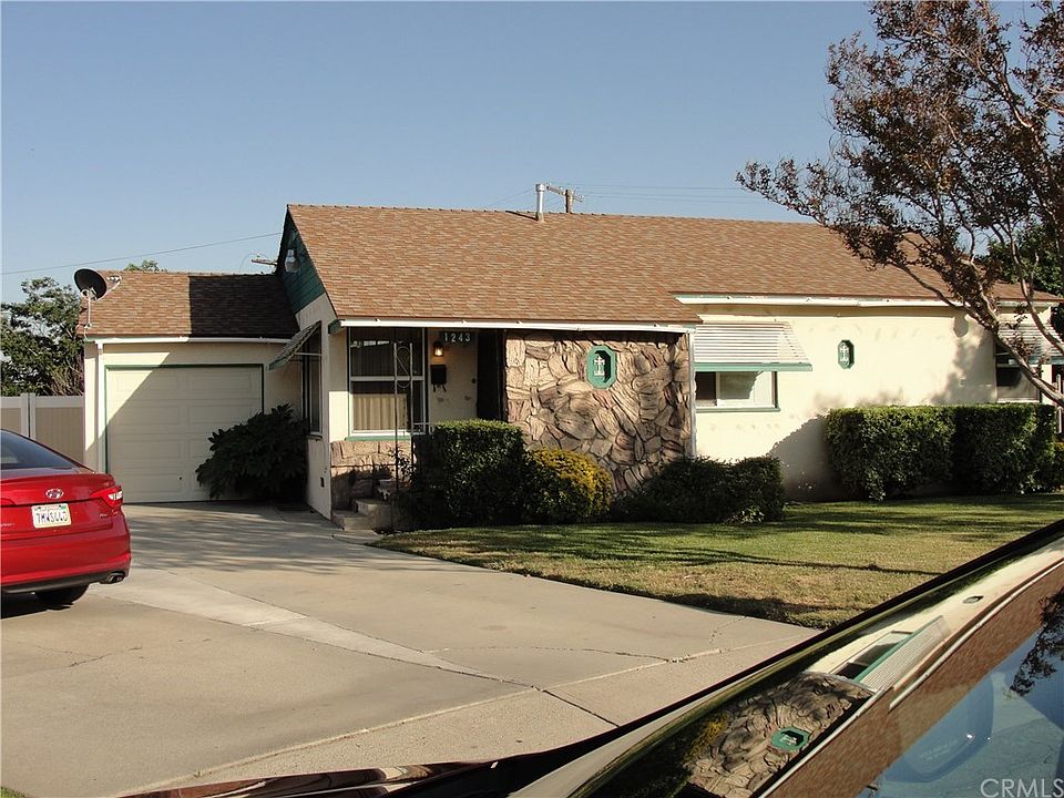 1st image of 1243 Roxbury Dr