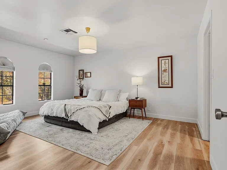 #GuardianRealty 3007 La Mesa Dr 1 story mid-centry modern henderson rental home luxury bedroom 2_07102026