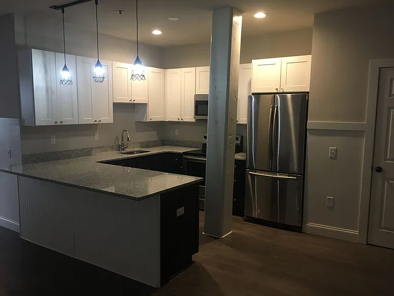238 N George St #306 — Photo 1