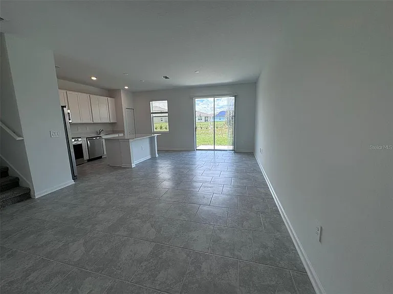 3133 Laurent Loop — Photo 11