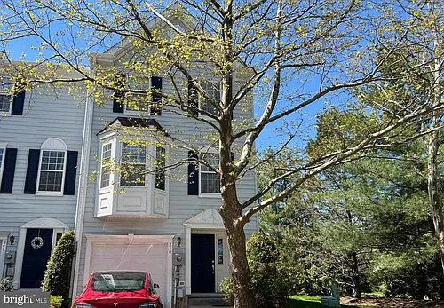 240 William Livingston Ct Photo 1