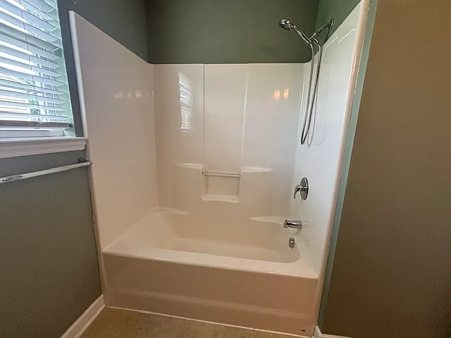 3 bed, 1260 sqft, $1,600 — Photo 3