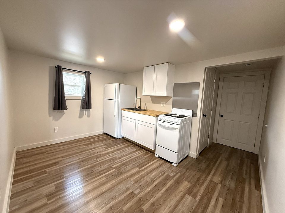 1st image of 1050 Grand Ave #7