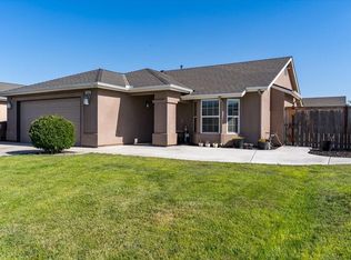 1949 Hunter Ave, Sanger, CA 93657
