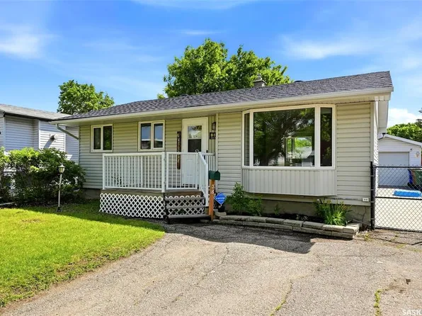 58 BIRD BAY, Regina, SK S4N 1P9
