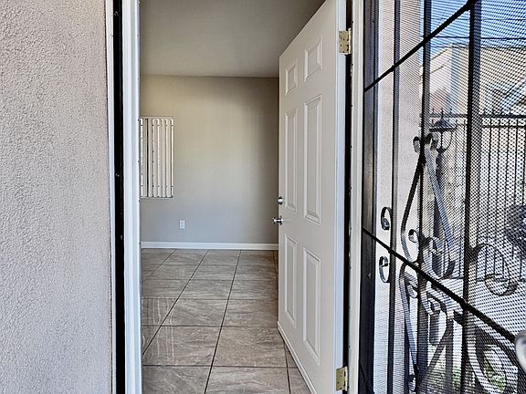 4th image of 237.5 N Olive Ave #237.5