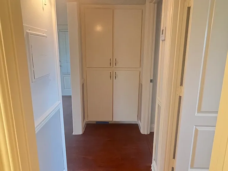 560 W Duarte Rd #B — Photo 16