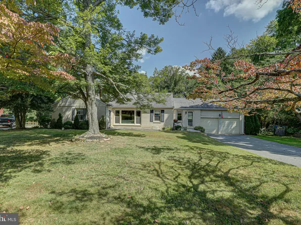 3714 Valley Brook Dr, Wilmington, DE 19808