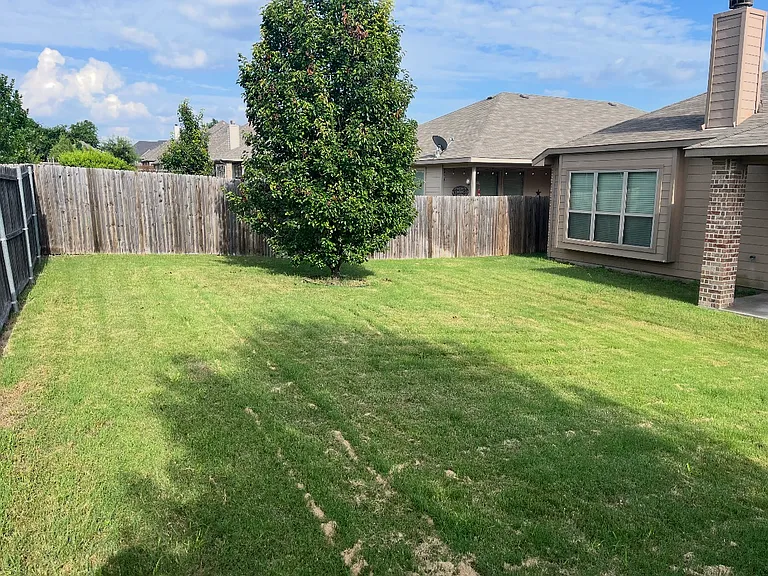 2100 McCallister Dr — Photo 38