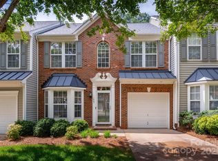 1647 Backcreek Ln, Gastonia, NC 28054