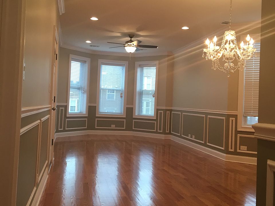 1st image of 2442 W Foster Ave