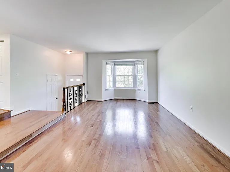 4 Earth Star Ct — Photo 6