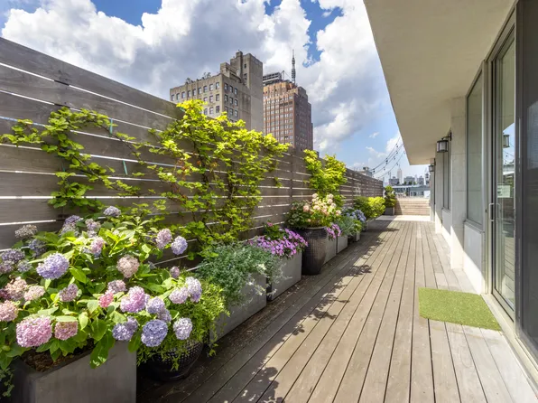 85 Leonard Street image 20 of 24