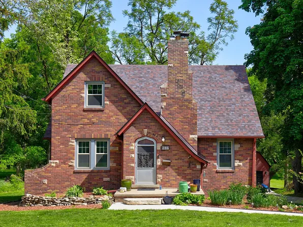 4037 Amick Ave, Des Moines, IA 50310