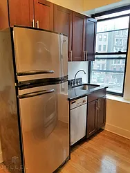 Rented by Hillel Realty Group