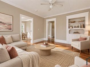 186 Grattan St #3L, Chicopee, MA 01020