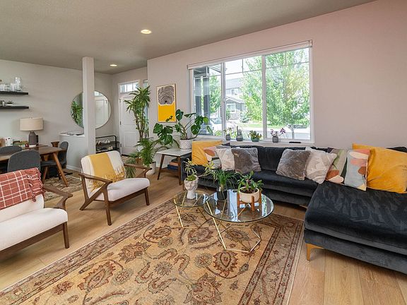 5th image of 20581 SE Evian Ave
