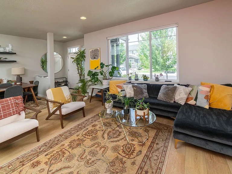 20581 SE Evian Ave — Photo 5