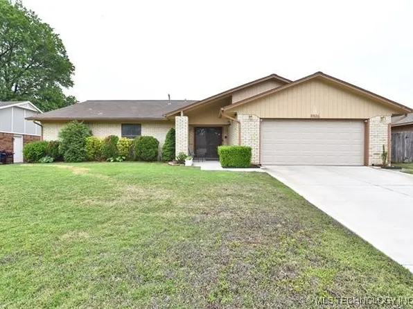 8826 E 63rd St, Tulsa, OK 74133